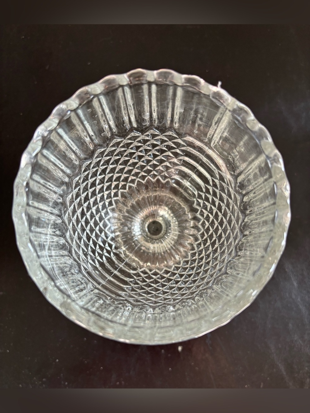 Vintage Anchor Hocking Clear Diamond Point Goblet pre-owned - Picture 2 of 3